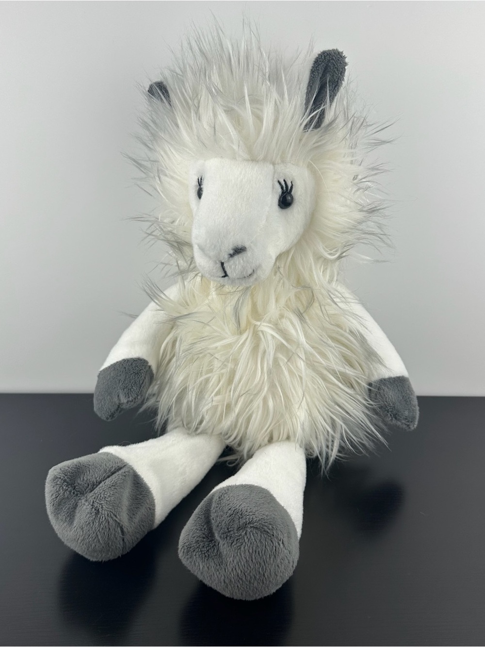 Ganz Rare Lessie Llama 16” Large White Gray Plush Stuffed Animal Alpaca